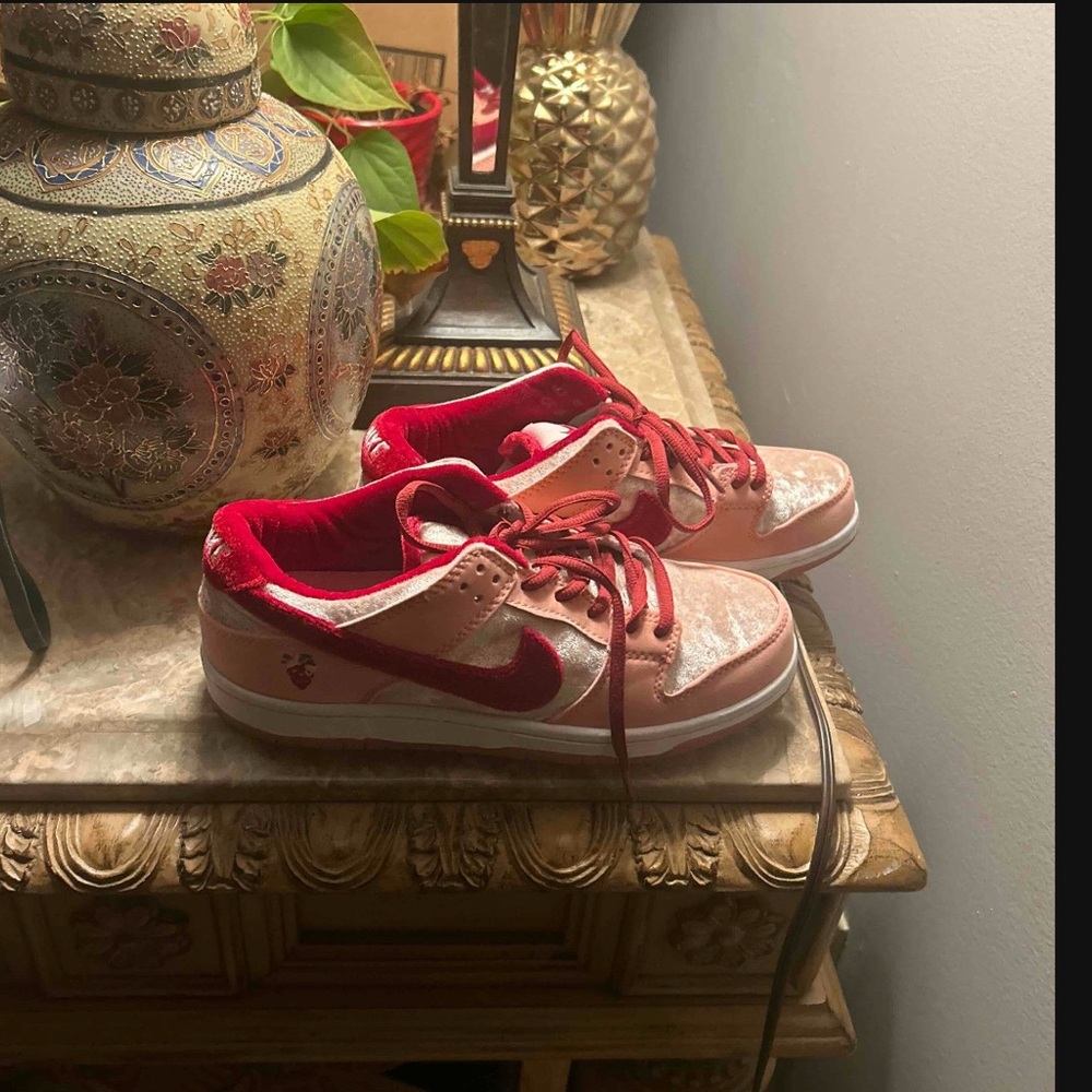 strange love nike dunks